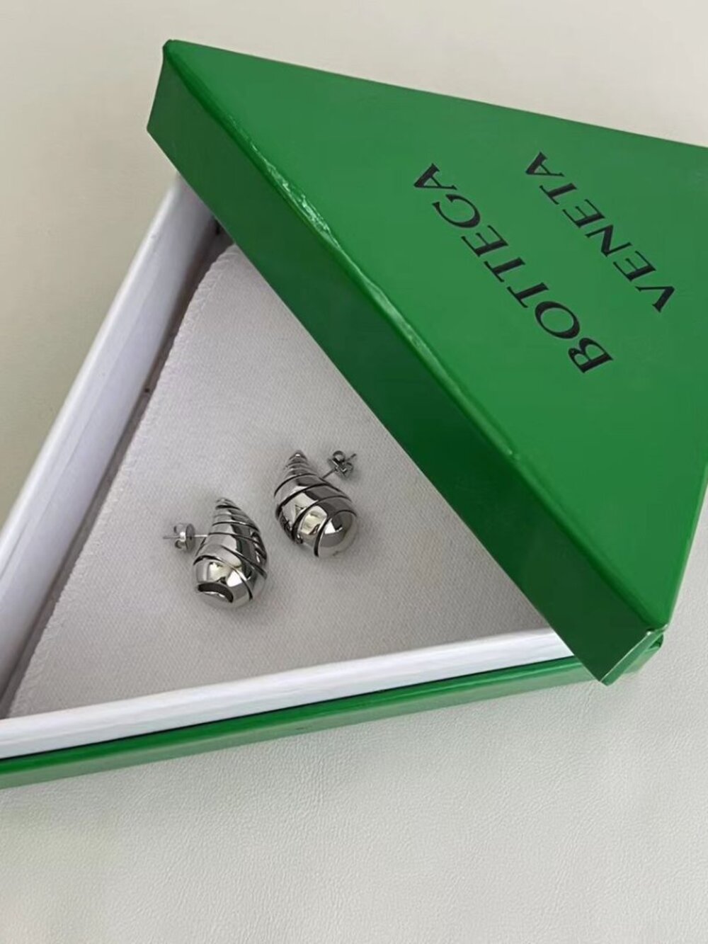 💺Bottega Veneta Stud earrings